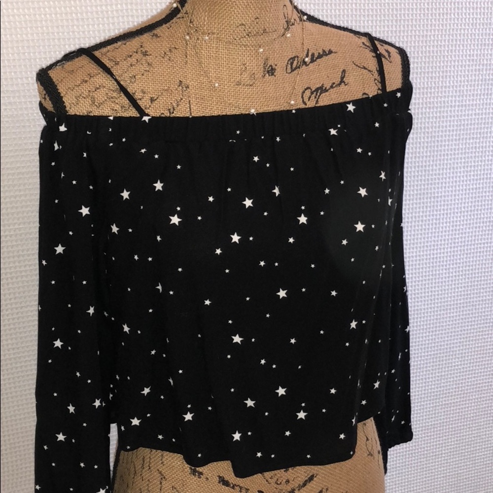 Cropped Pacsun off the shoulder Top!! - Picture 2 of 7